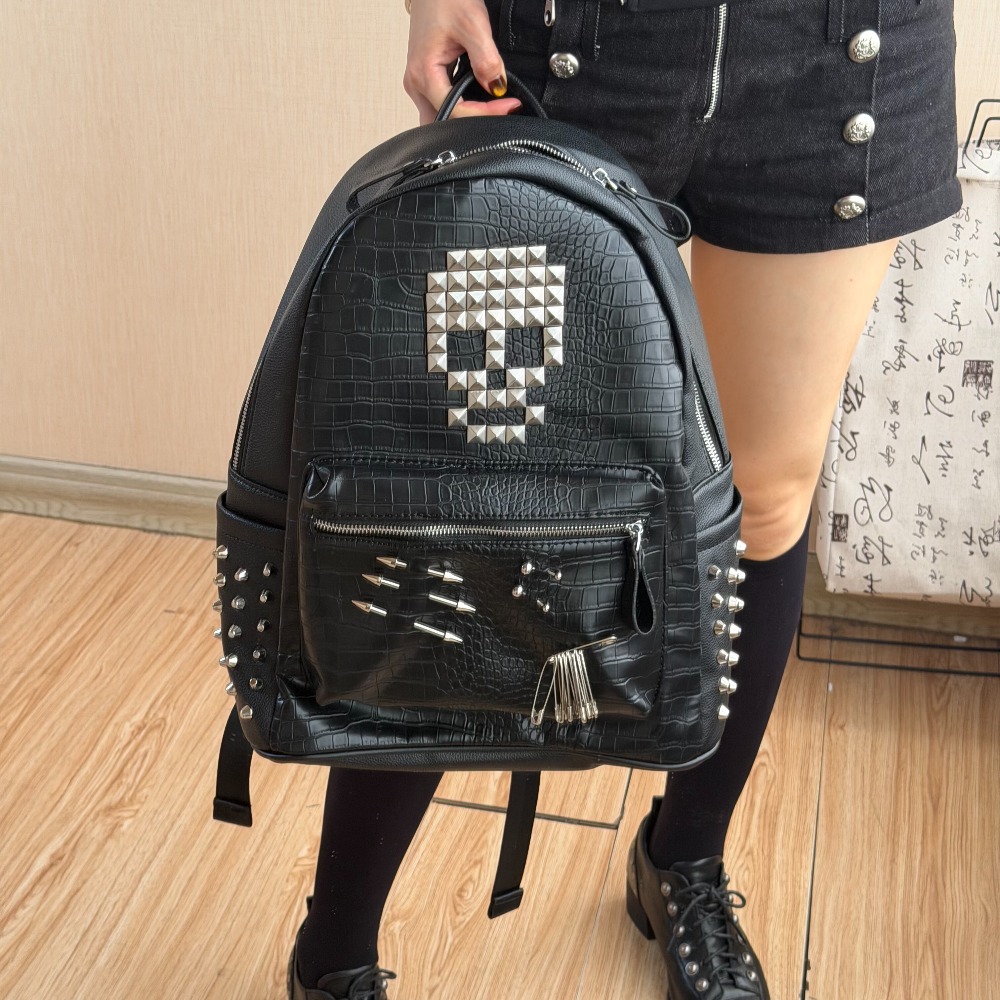 Original Black Crocodile Patte - đánh giá và giá Fashion Backpack Women