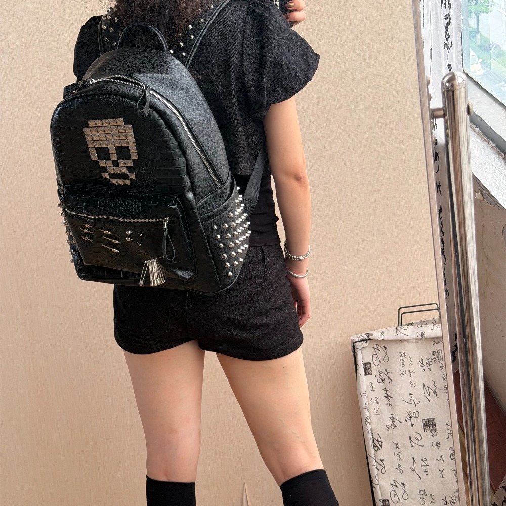 Original Black Crocodile Patte - đánh giá và giá Fashion Backpack Women
