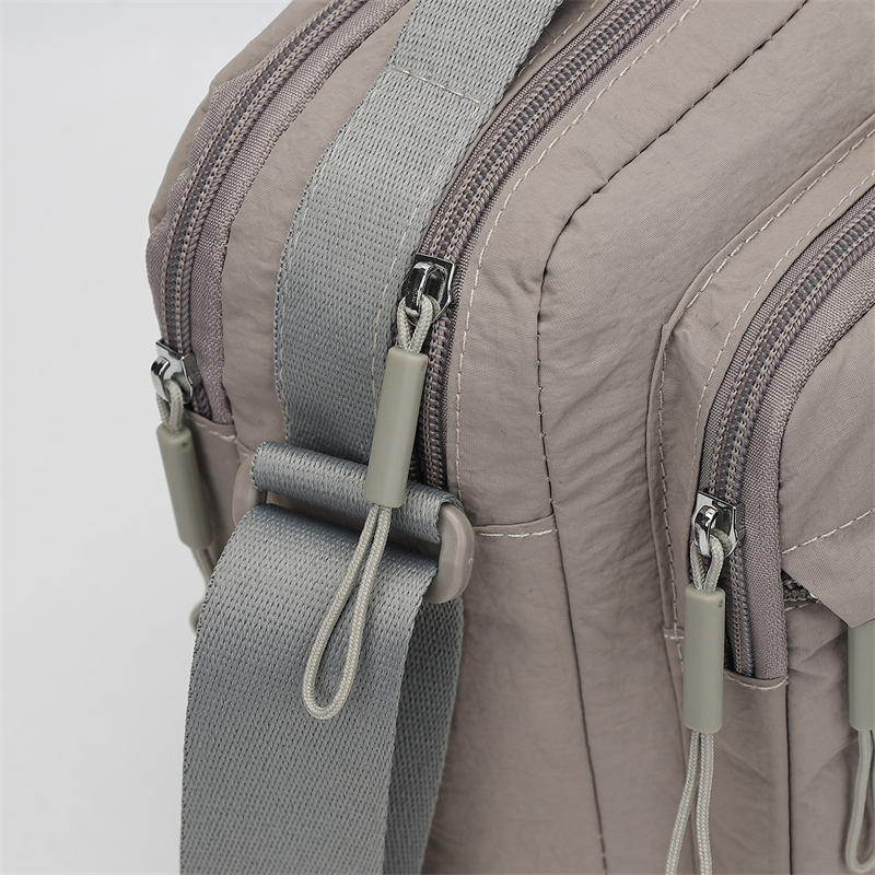 Men's Nylon Crossbody Backpack - đánh giá và giá Sling Backpack Shoulder